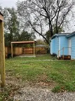 Bonham, TX 75418