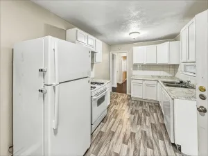 River Oaks, TX 76114