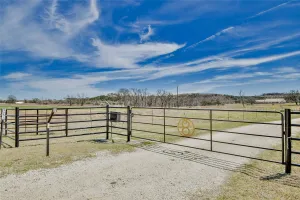 Bluff Dale, TX 76433