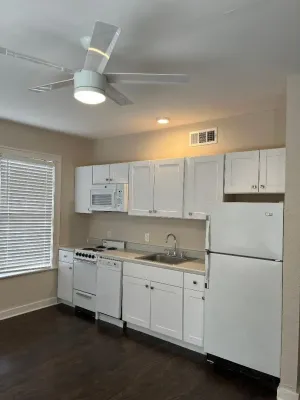 Dallas, TX 75208