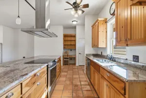 Granbury, TX 76048