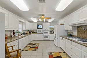 Bagwell, TX 75412