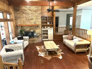 Alvarado, TX 76009