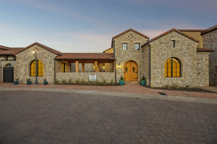 Westlake, TX 76262