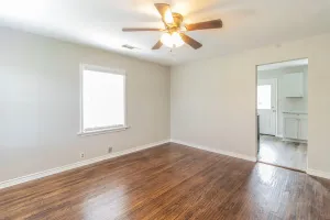 River Oaks, TX 76114