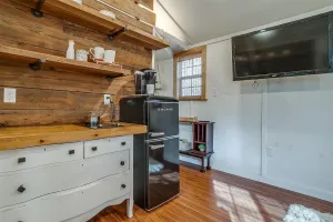 Burleson, TX 76028