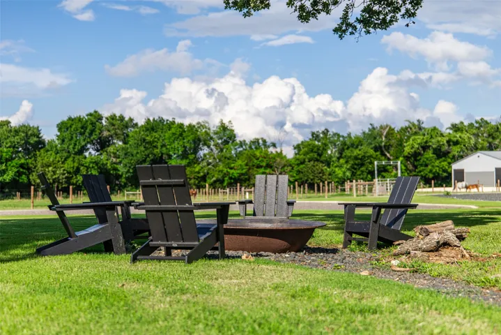 Alvarado, TX 76009