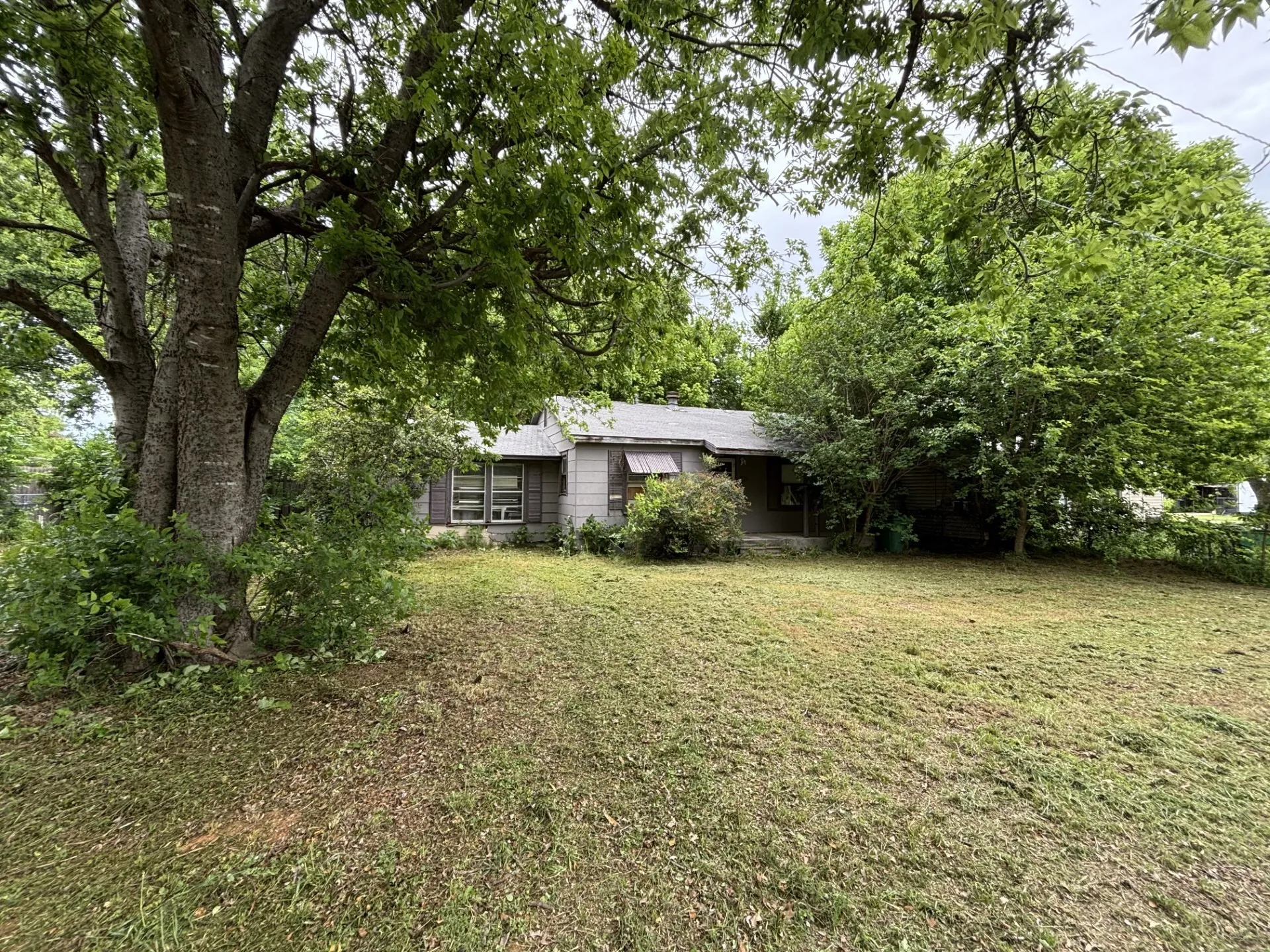Bowie, TX 76230