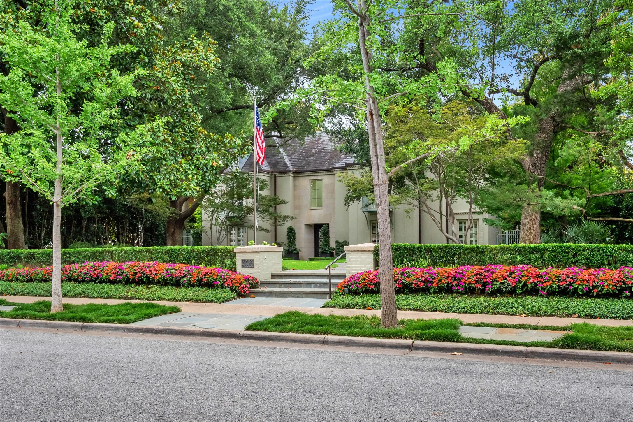 Highland Park, TX 75205