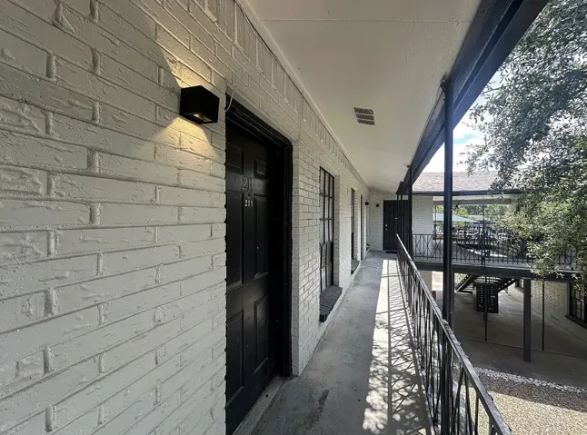 Dallas, TX 75214