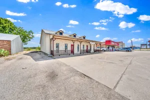 Quinlan, TX 75474