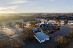 Whitewright, TX 75491
