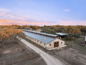 Hunt, TX 78024