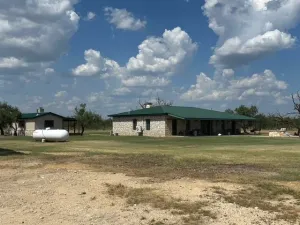 Sonora, TX 76950