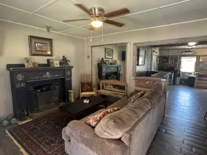 Mingus, TX 76463