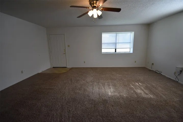 Collinsville, TX 76233