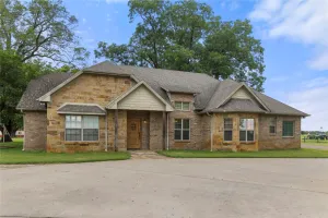Whitesboro, TX 76273