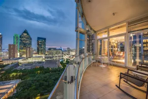 Dallas, TX 75201