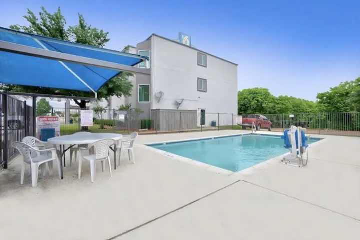 Benbrook, TX 76126