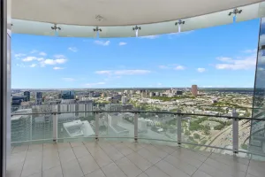 Dallas, TX 75201