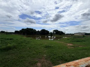 Aubrey, TX 76227