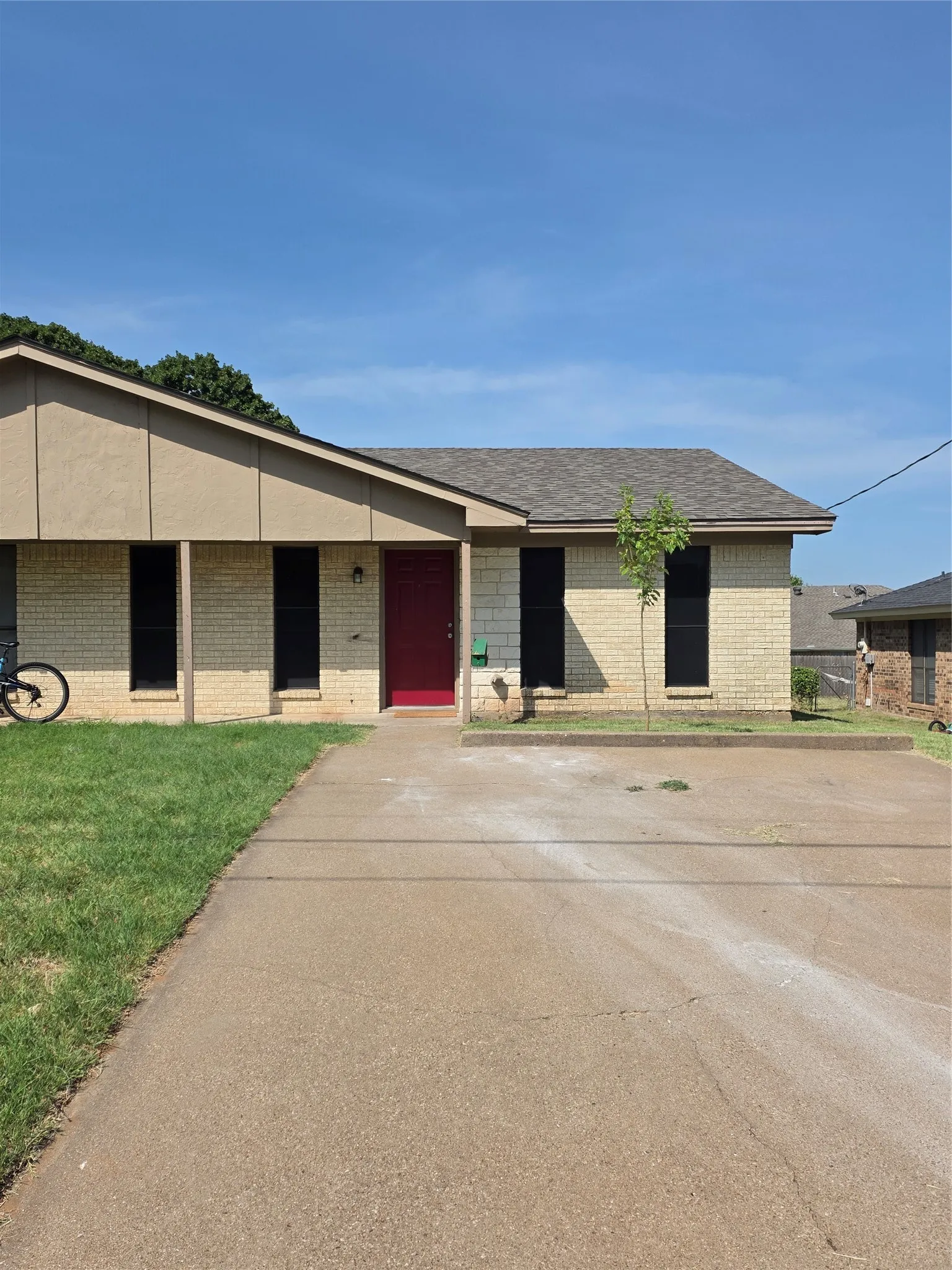 Granbury, TX 76048
