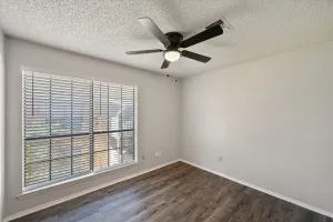 Euless, TX 76039
