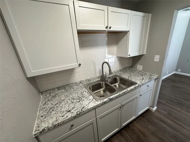 Arlington, TX 76010