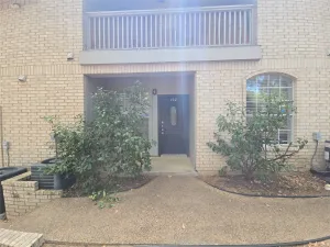 Euless, TX 76039