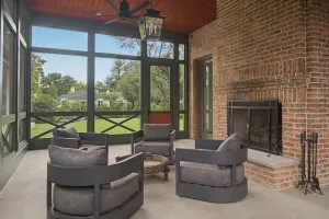 Highland Park, TX 75209