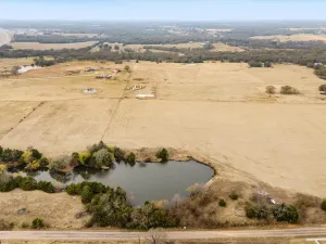 Whitesboro, TX 76273