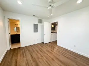 Dallas, TX 75204