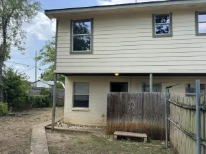 Dallas, TX 75211