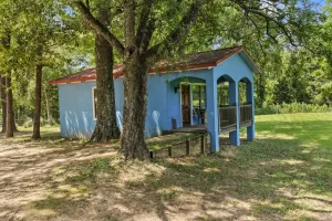Pittsburg, TX 75686
