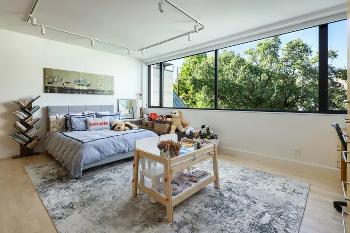 Highland Park, TX 75205