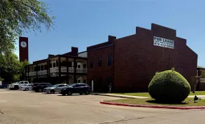 Garland, TX 75043