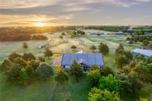 Greenville, TX 75402