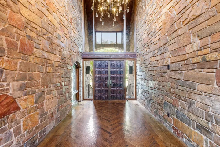 Highland Park, TX 75205