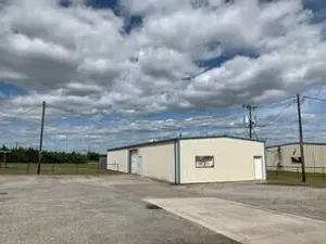 Trenton, TX 75490