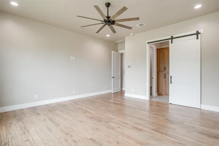 Bowie, TX 76230