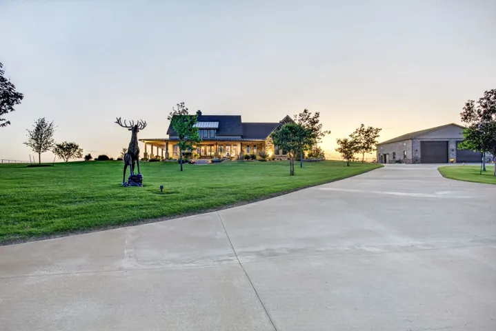 Ennis, TX 75119