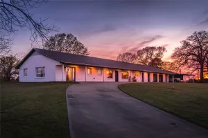 Gladewater, TX 75647