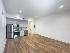 Dallas, TX 75208