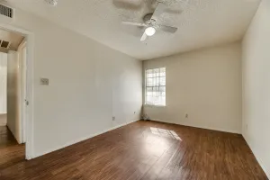 Arlington, TX 76011