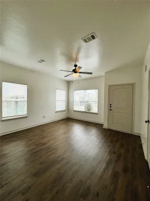 Mabank, TX 75143