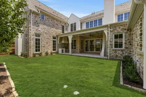 Dallas, TX 75225