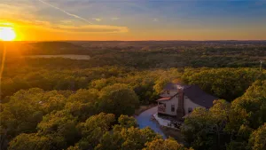 Collinsville, TX 76233