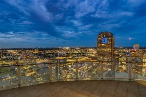 Dallas, TX 75201