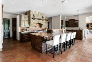 Spicewood, TX 78669