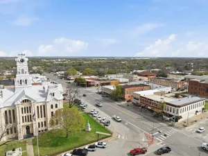Hillsboro, TX 76645